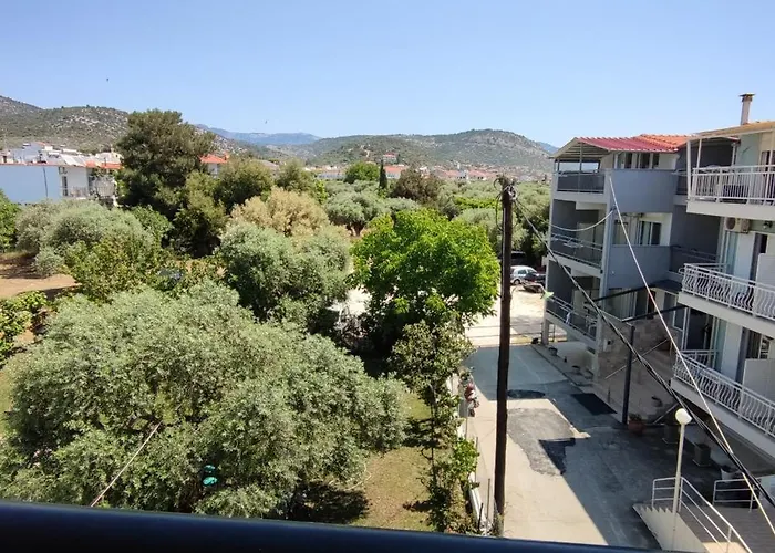 Francesca 3* بوتوس