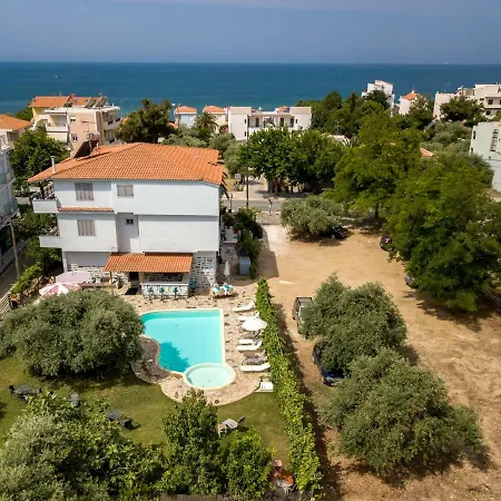 Francesca Aparthotel