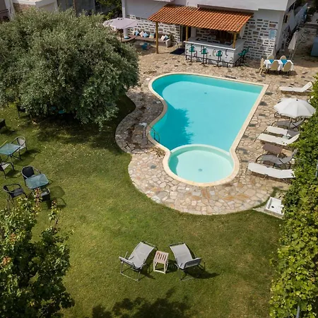 Apartahotel Francesca 3*