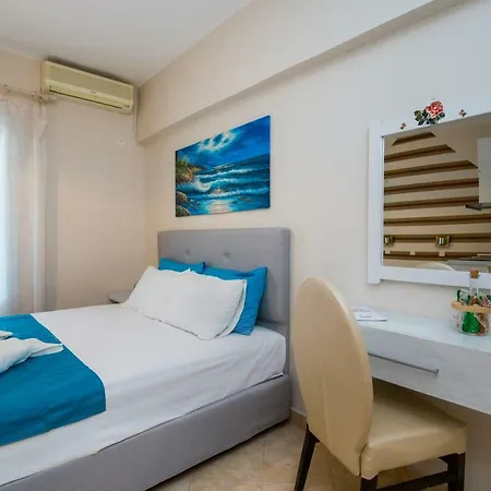 Francesca Apartahotel Potos