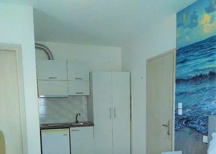 Francesca 公寓式酒店 3*